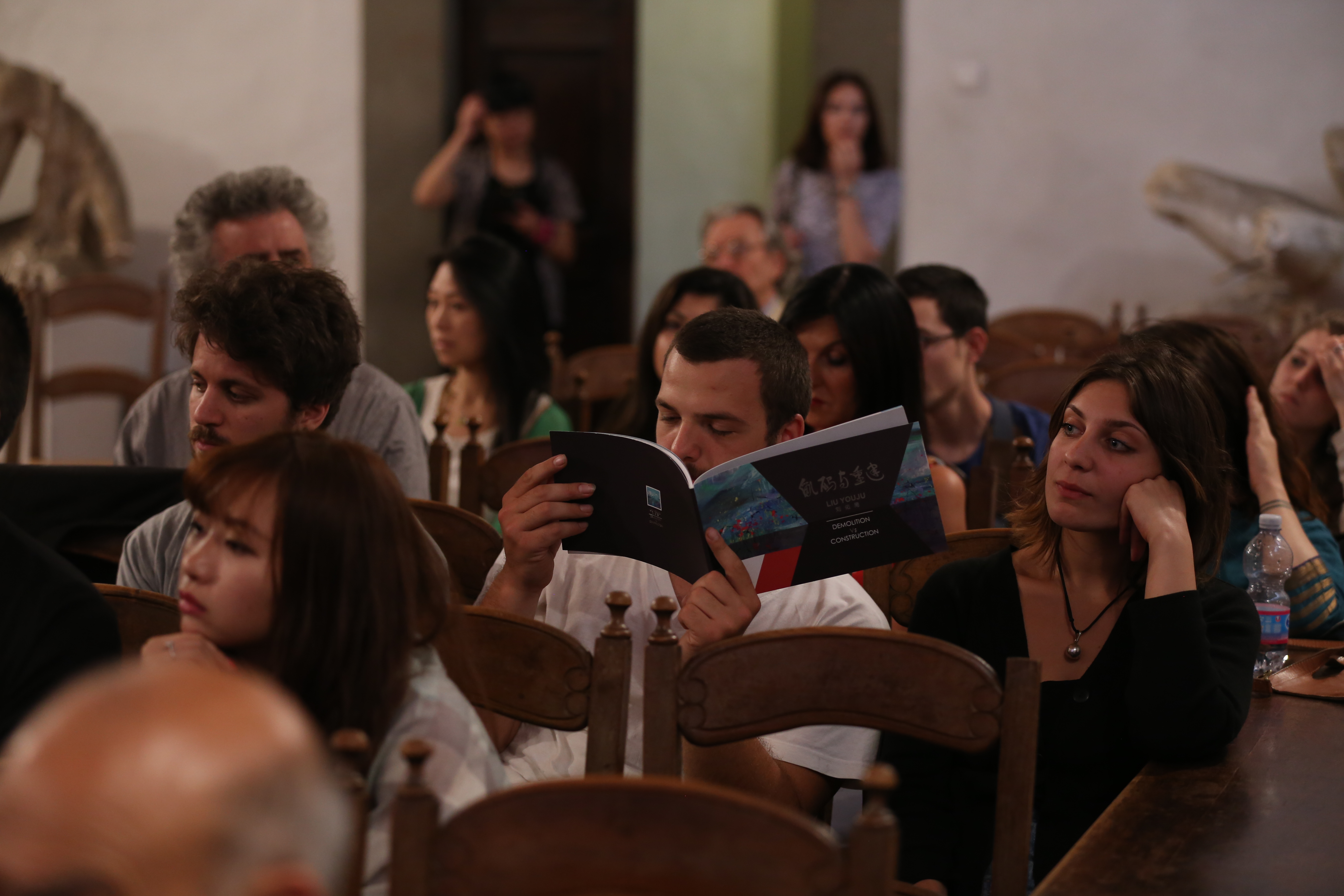 刘佑局在佛罗伦萨美术学院综合教学大厅进行学术讲座