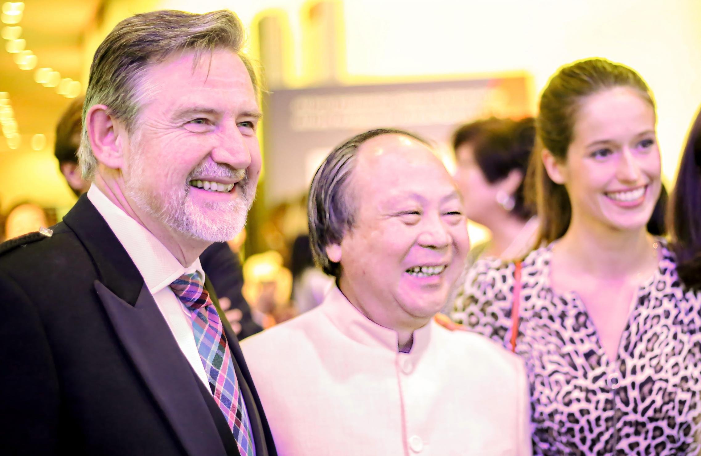 英国国会上议院副议长、跨党派华人事务委员会主席Barry Gardiner M各界人士出席开幕式